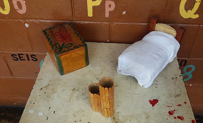 Pencil holder made from icecream fudge sticks saving pan piggy bank made from wood wooden bed